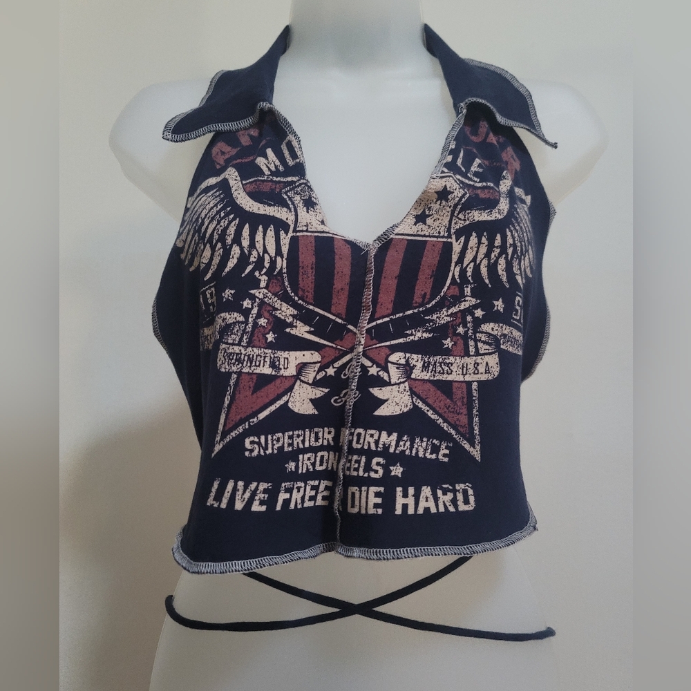 Women's Navy Graphic Crop Top